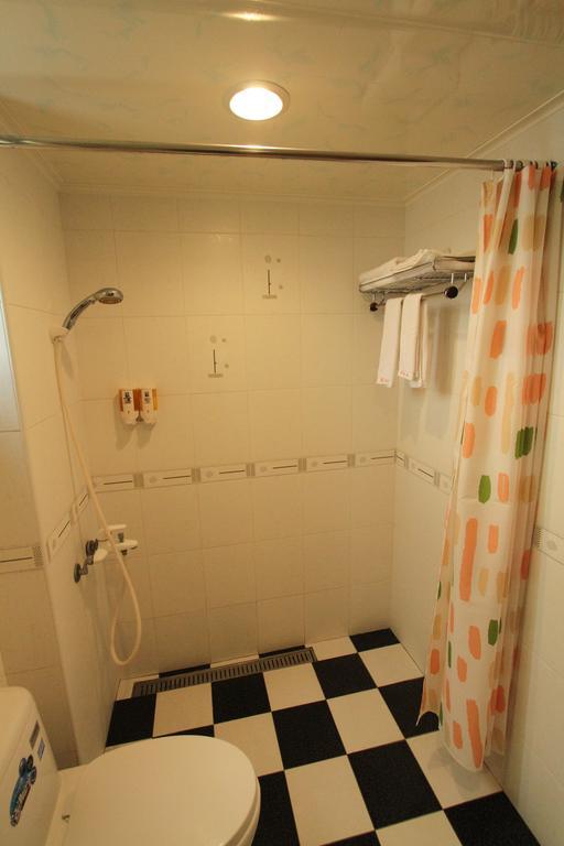 G Home Sir B&B Magong Exterior foto